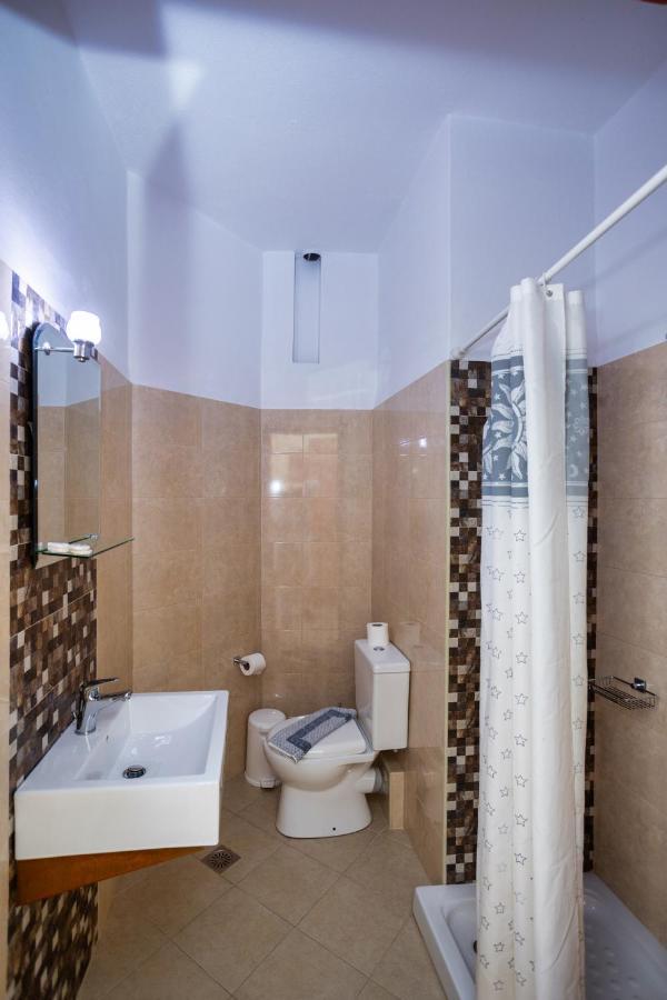 Daisy Hotel Apartments Rethymno  Exterior photo